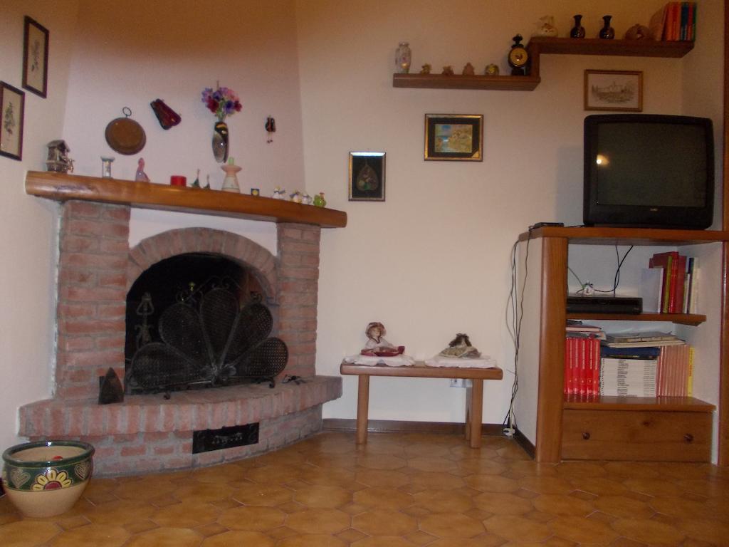 Casa Ricciardi Lägenhet Chianni Exteriör bild